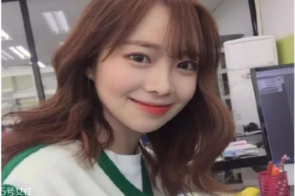 空气感卷发图片,空气卷发视频教程大全