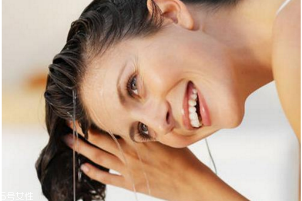 头发太蓬松毛躁怎么办,头发太蓬松怎么办