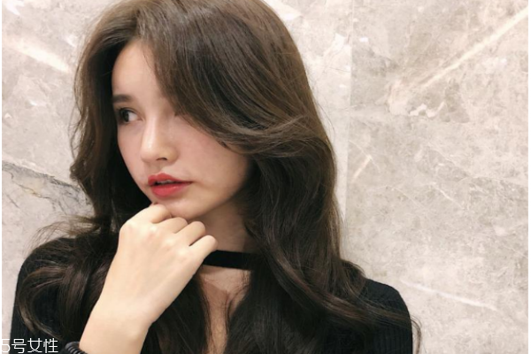 网红八字刘海怎么烫,网红八字刘海发型图片