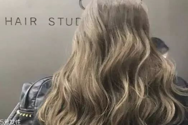 高级又显白的发色,超级显白的发色浅色系 高级又显白的发色,超级显白的发色浅色系