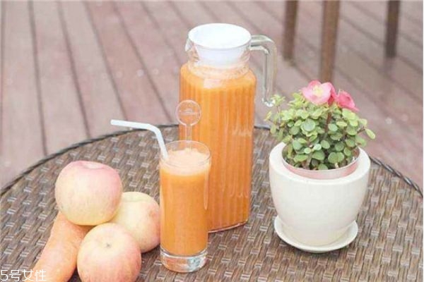 胡萝卜什么时候加热(胡萝卜加热才有胡萝卜素吗)