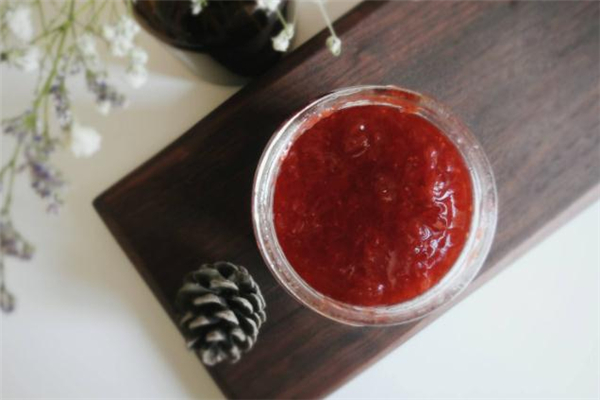 草莓酱不放柠檬的做法(草莓酱不放柠檬的做法步骤)