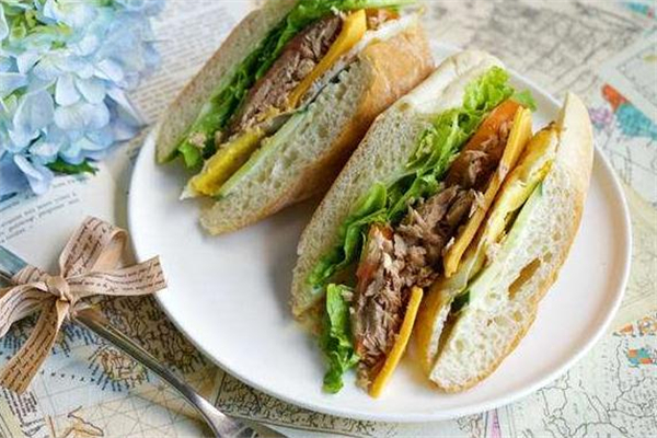 金枪鱼三明治营养价值(金枪鱼三明治好吃吗)