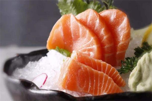 三文鱼的营养价值(三文鱼的营养价值及功效)