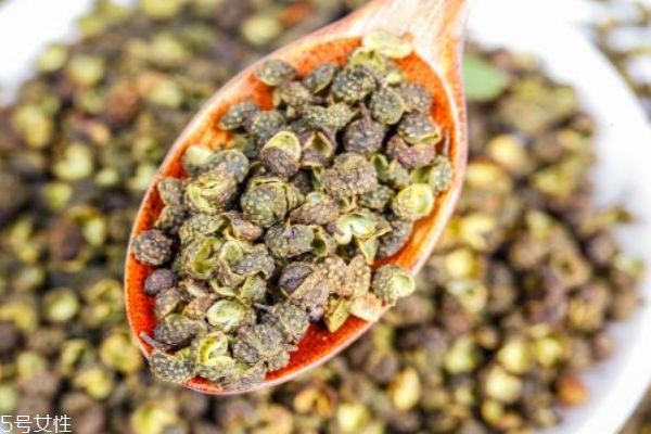花椒如何吃可以治胃病(花椒怎么吃治胃病效果更好)
