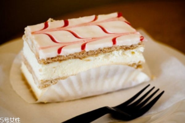 减肥晚餐不能吃什么(减肥晚餐不能吃什么 减肥期间多吃这些好)