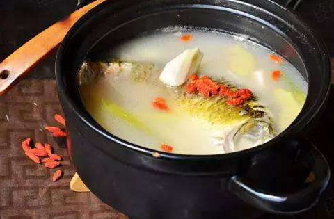 山药鱼汤的做法的功效,山药鲫鱼汤的做法窍门 山药鱼汤的做法的功效,山药鲫鱼汤的做法窍门