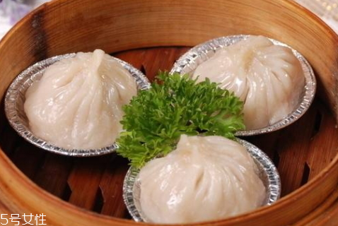 小笼包馅料的制作,小笼包子馅料怎样制作 小笼包馅料的制作,小笼包子馅料怎样制作