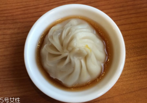 小笼包可以放冰箱吗,小笼包可以放冰箱吗,能放多久