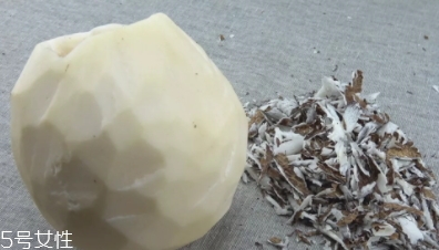 印度椰子怎么吃,印度椰子怎么吃好