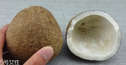 泰国椰子怎么吃法,泰国烤椰子怎么打开