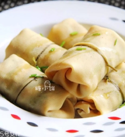 鸡蛋不能和什么一起吃会中毒,鸡蛋不能和什么一起吃相克 鸡蛋不能和什么一起吃会中毒,鸡蛋不能和什么一起吃相克