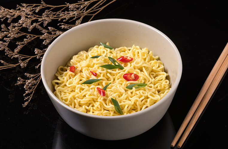 方便面和挂面的区别,叫手擀面的方便面