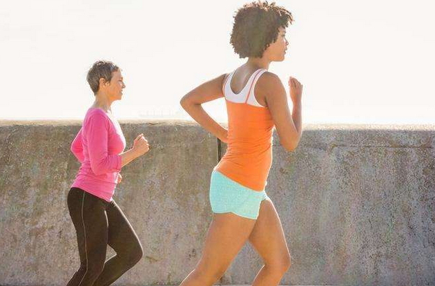 跑步一个月能瘦多少斤,晚上跑步能不能减肥