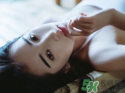 如何优雅的和妹子调情 如何优雅的和妹子调情