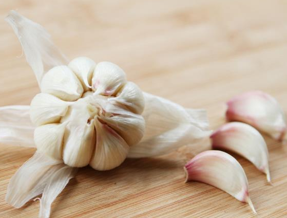 大蒜吃的多了有什么坏处,大蒜吃多了有好处吗 大蒜吃的多了有什么坏处,大蒜吃多了有好处吗