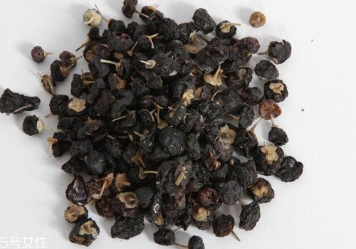 吃黑枸杞会变黑吗,经常喝黑枸杞会不会变黑