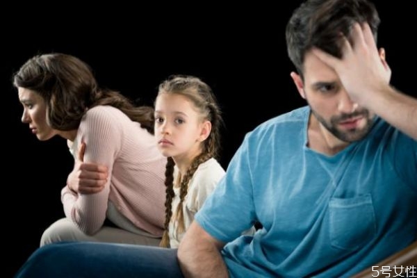 原生家庭父亲暴躁对孩子的影响,原生家庭父亲脾气暴躁