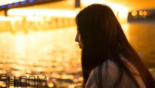 焦虑症的表现和症状,焦虑症的表现症状测试30题