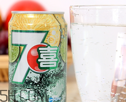 女生说七喜是什么意思,男生说你七喜是什么意思