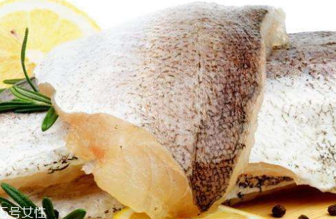 鳕鱼和什么一起吃好,鳕鱼和什么一起吃好吃