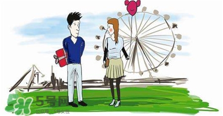 男生该不该给女朋友花钱,男生该不该给女朋友零花钱