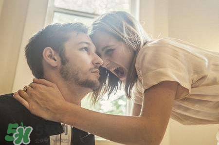 男人出轨的十大征兆,男人出轨的迹象有什么表现