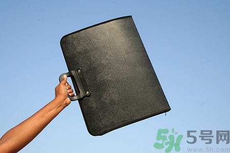 外向性格和内向性格分别有什么优势,内向和外向是两种人格特质