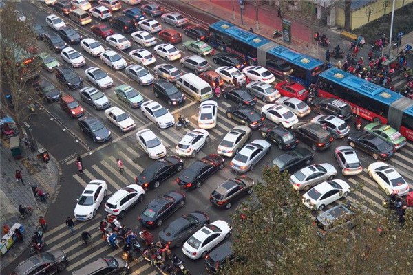 端午节高速堵车严重吗,春节高速堵车严重吗