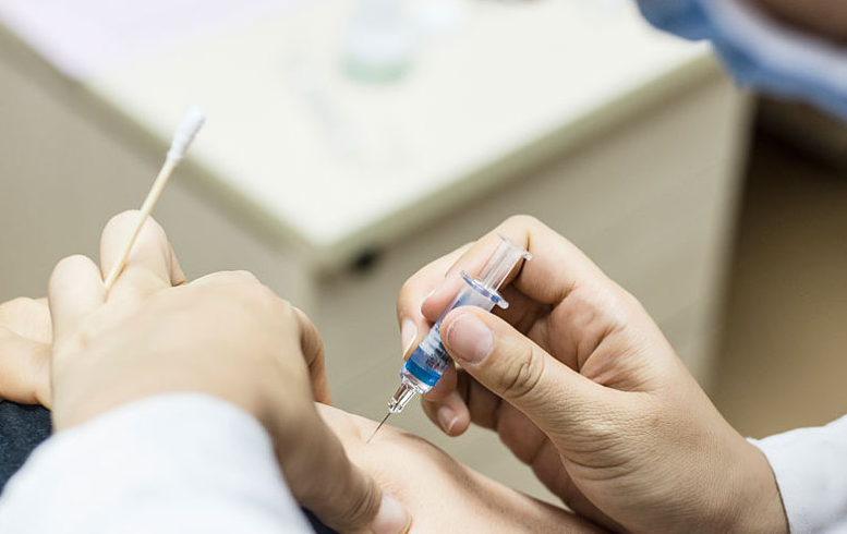 新冠疫苗打在哪个胳膊上,新冠疫苗打在哪个胳膊上好 新冠疫苗打在哪个胳膊上,新冠疫苗打在哪个胳膊上好