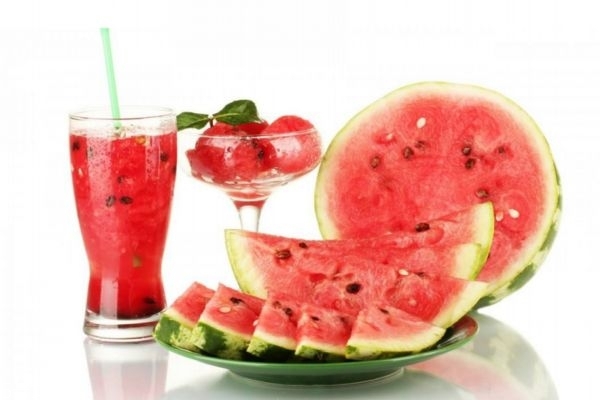 西瓜榨汁要加水吗(西瓜榨汁要加水吗) 西瓜榨汁要加水吗(西瓜榨汁要加水吗)