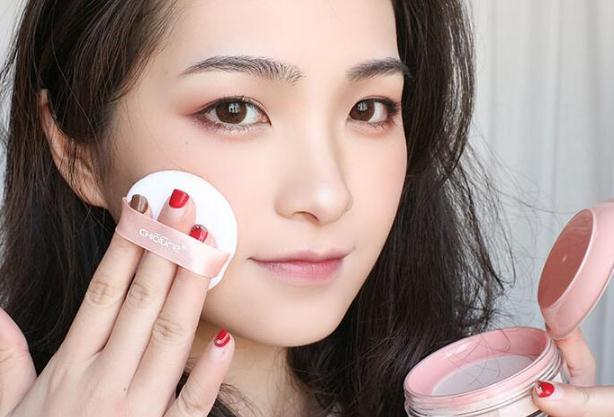 散粉可以用什么代替(没有散粉可以用什么代替)