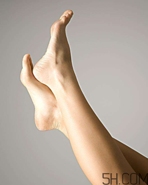 脚气的表现(脚气的症状有哪些表现)