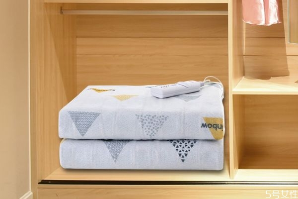 电热毯对身体有什么好处,长时间用电热毯对身体好吗