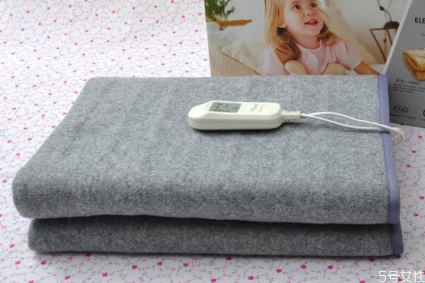 睡电热毯要注意什么,天冷睡电热毯好吗 睡电热毯要注意什么,天冷睡电热毯好吗