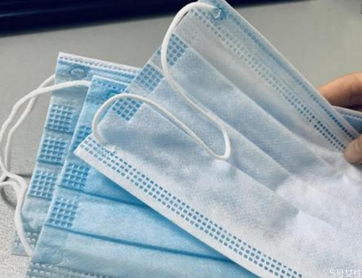 口罩怎么放在包里,用过的口罩可以放在包里吗 口罩怎么放在包里,用过的口罩可以放在包里吗