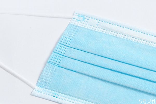 戴口罩会引起干咳吗,干咳戴口罩就不怎么咳了 戴口罩会引起干咳吗,干咳戴口罩就不怎么咳了