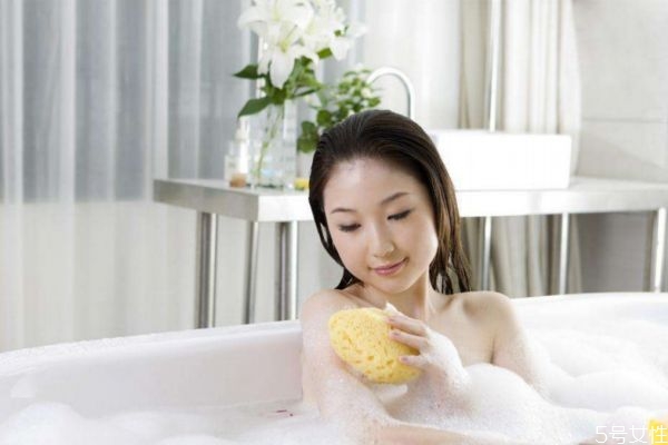 汗蒸和泡澡哪个除湿效果好,汗蒸和泡澡哪个祛湿更好