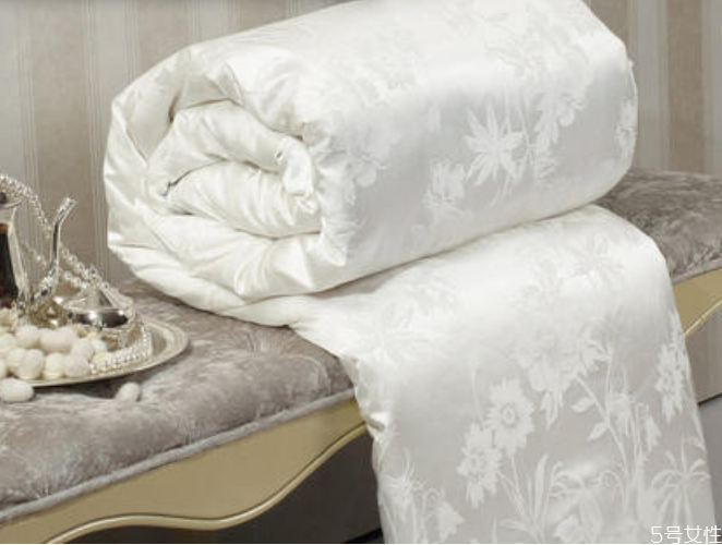 蚕丝被会不会生螨虫,蚕丝被生螨虫吗