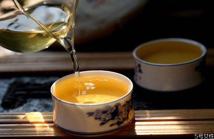 熬夜抗疲劳吃什么保健品,熬夜抗疲劳吃什么维生素