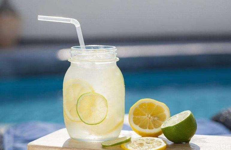 喝柠檬水能去除口臭吗,柠檬泡水喝能去除口臭吗