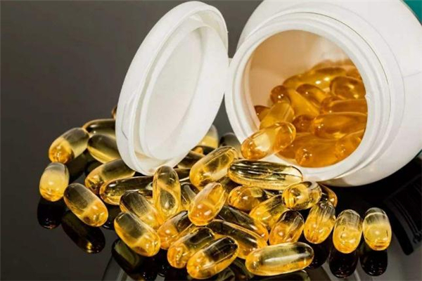 汤臣倍健角鲨烯的作用和功效,汤臣倍健角鲨烯软胶囊 汤臣倍健角鲨烯的作用和功效,汤臣倍健角鲨烯软胶囊