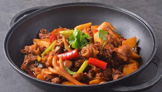 铁锅生铁好还是熟铁好还是铸铁好,生铁锅好还是熟铁锅好