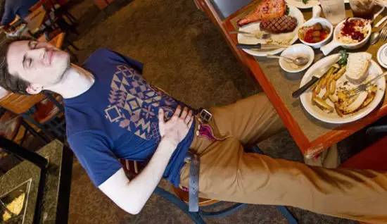 饭后多久睡觉不会胖,饭后几小时睡觉不会胖