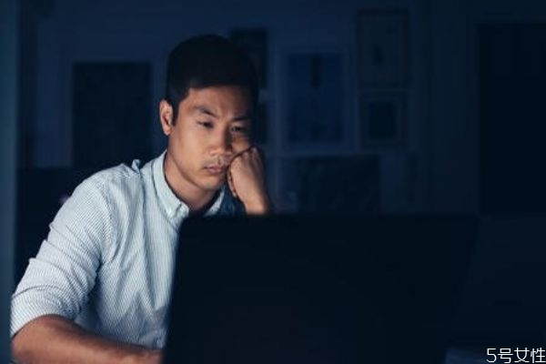 熬夜的危害对男性的危害,熬夜的危害有哪些? 熬夜的危害对男性的危害,熬夜的危害有哪些?