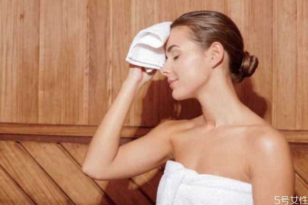 汗蒸注意事项 女性,女性汗蒸需要注意哪些事项