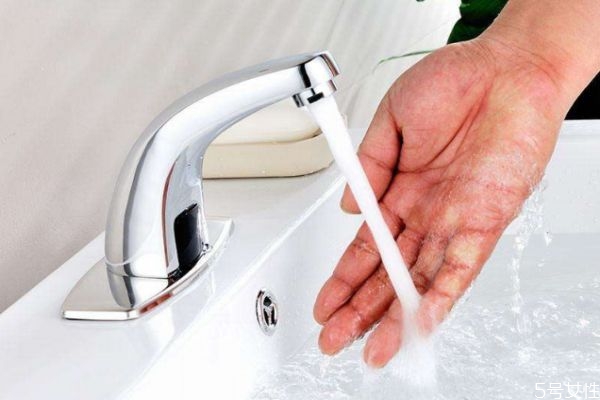 洗手能洗掉多少细菌,有效的洗手可以清除手上多少的细菌