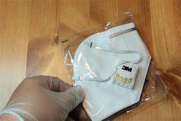 n95口罩里面打湿后还能用吗,用过的n95口罩洗一下还可以用吗