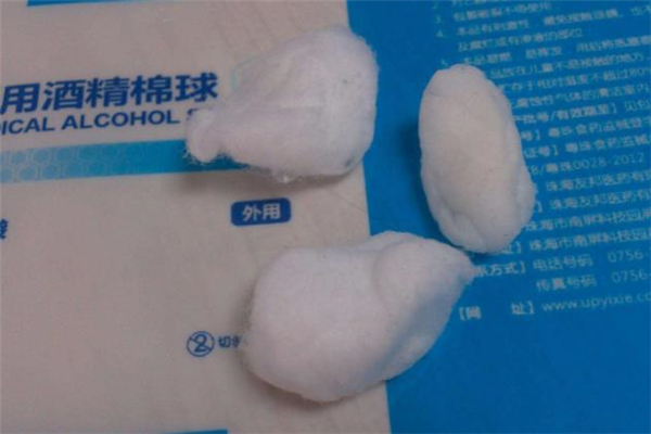 酒精棉球可以托运吗,医用酒精棉球能托运吗