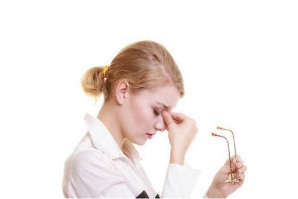 热盐水敷眼睛有什么好处,热盐水敷眼睛有什么作用是什么